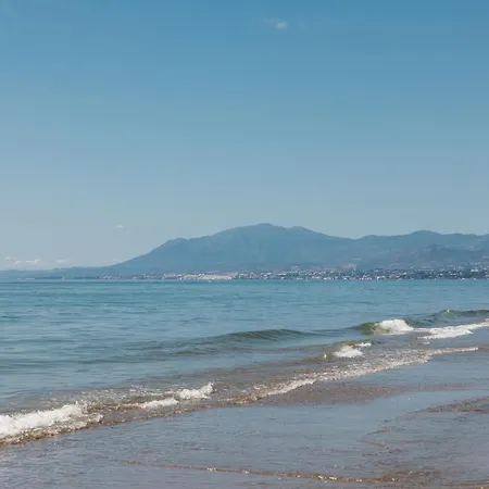 Home, With Sea Views, South Facing And Close To The Golf Course And The Beach, In Elviria Hills *