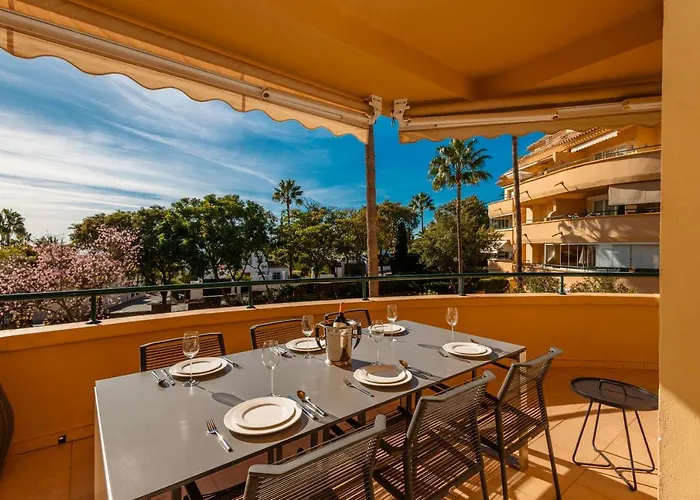 Home, With Sea Views, South Facing And Close To The Golf Course And The Beach, In Elviria Hills