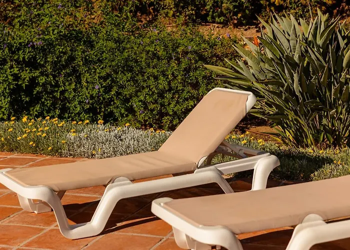 Apartman Home, With Sea Views, South Facing And Close To The Golf Course And The Beach, In Elviria Hills *