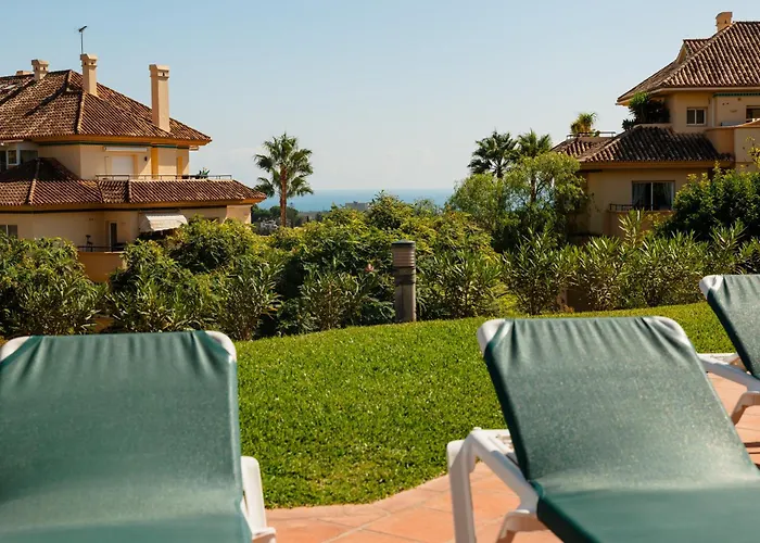 Home, With Sea Views, South Facing And Close To The Golf Course And The Beach, In Elviria Hills Lejlighed *