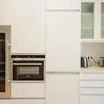 Home, With Sea Views, South Facing And Close To The Golf Course And The Beach, In Elviria Hills 마르베야