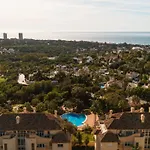 Home, With Sea Views, South Facing And Close To The Golf Course And The Beach, In Elviria Hills 마르베야