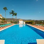 Home, With Sea Views, South Facing And Close To The Golf Course And The Beach, In Elviria Hills 마르베야