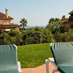 Home, With Sea Views, South Facing And Close To The Golf Course And The Beach, In Elviria Hills 아파트 *