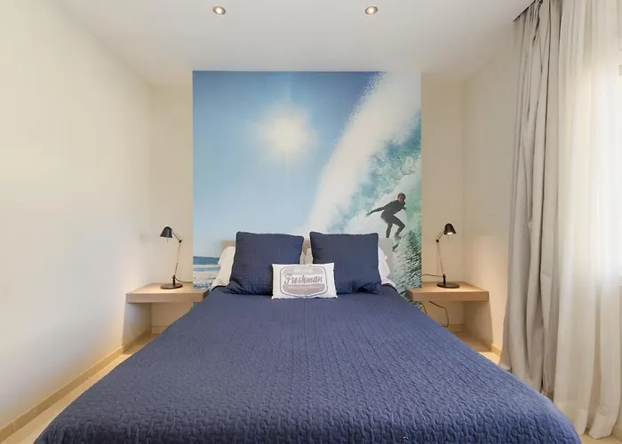 Home, With Sea Views, South Facing And Close To The Golf Course And The Beach, In Elviria Hills アパート