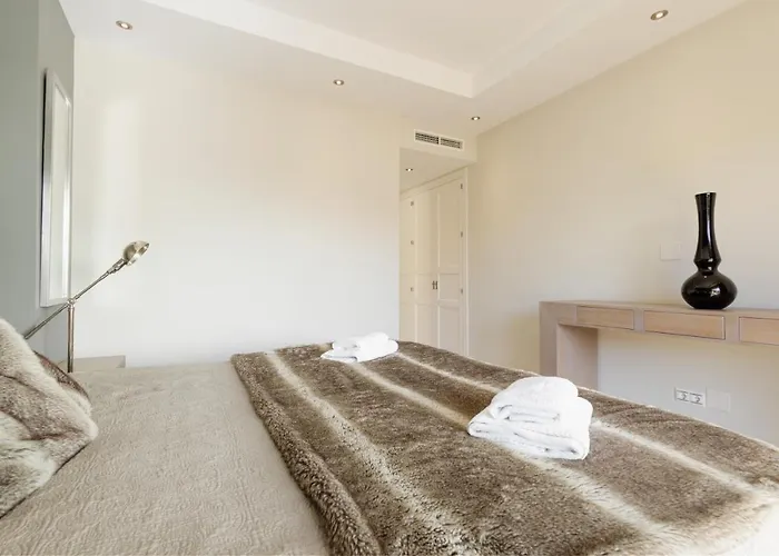 Home, With Sea Views, South Facing And Close To The Golf Course And The Beach, In Elviria Hills アパート *