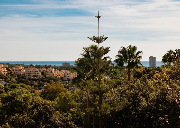 アパート Home, With Sea Views, South Facing And Close To The Golf Course And The Beach, In Elviria Hills