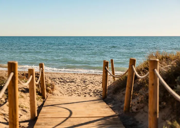 Home, With Sea Views, South Facing And Close To The Golf Course And The Beach, In Elviria Hills アパート *