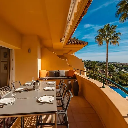 Home, With Sea Views, South Facing And Close To The Golf Course And The Beach, In Elviria Hills Apartamento *