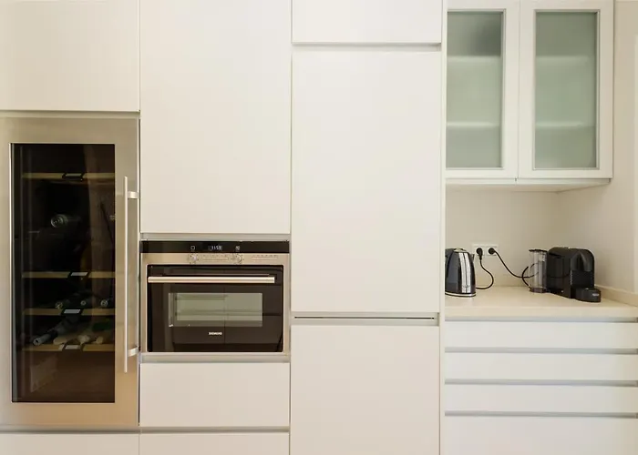 Home, With Sea Views, South Facing And Close To The Golf Course And The Beach, In Elviria Hills Marbella