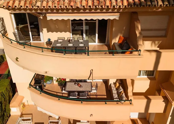 Home, With Sea Views, South Facing And Close To The Golf Course And The Beach, In Elviria Hills