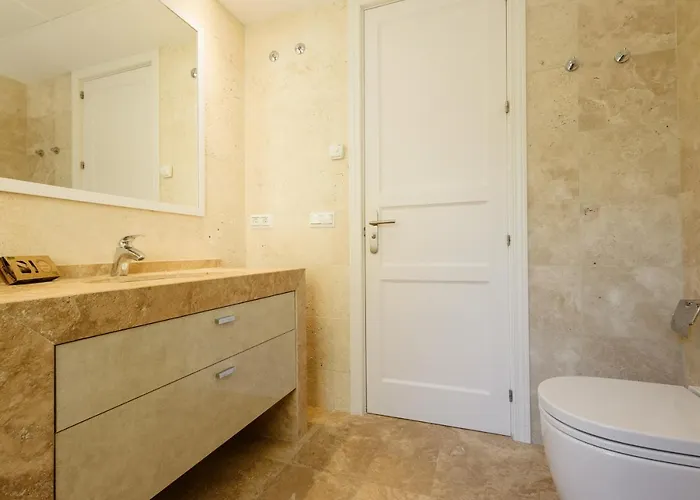 Home, With Sea Views, South Facing And Close To The Golf Course And The Beach, In Elviria Hills